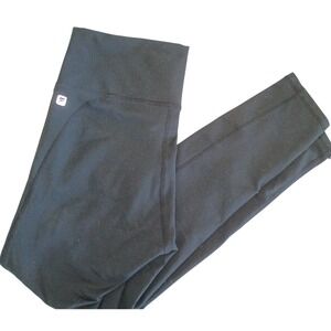 Fabletics Leggings Sz M Black High Waisted Capri Workout Athleisure Yoga‎ Active